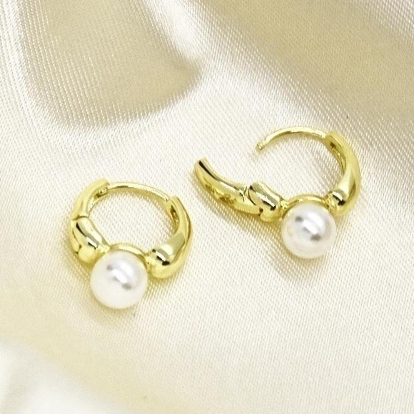 Mini Pearl Hoop Earrings - Picture 1 of 5